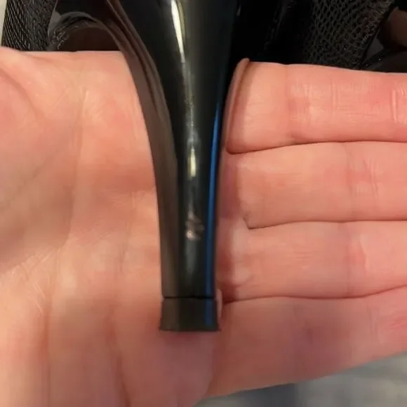 Stuart Weiztman Black Snakeskin Heels - Picture 6 of 7